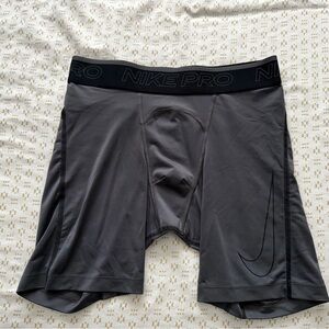 Nike Pro Men's Gray 7” Compression Shorts - Adult Small